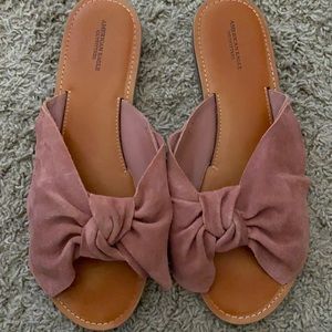 American Eagle bow sandals
